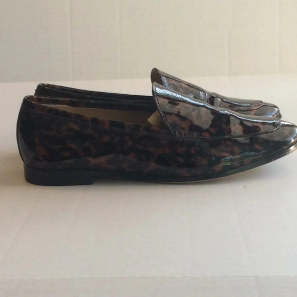 Banana Republic Leopard Print Patent Leather Flats - Picture 6 of 8
